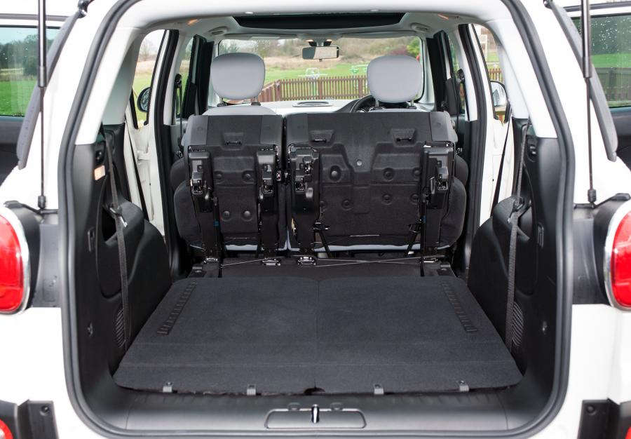  Fiat 500L 2014 года  (UK) (фото 10 из 19)